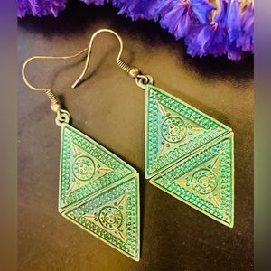 🦋Antique Brass Boho Hinged Earrings